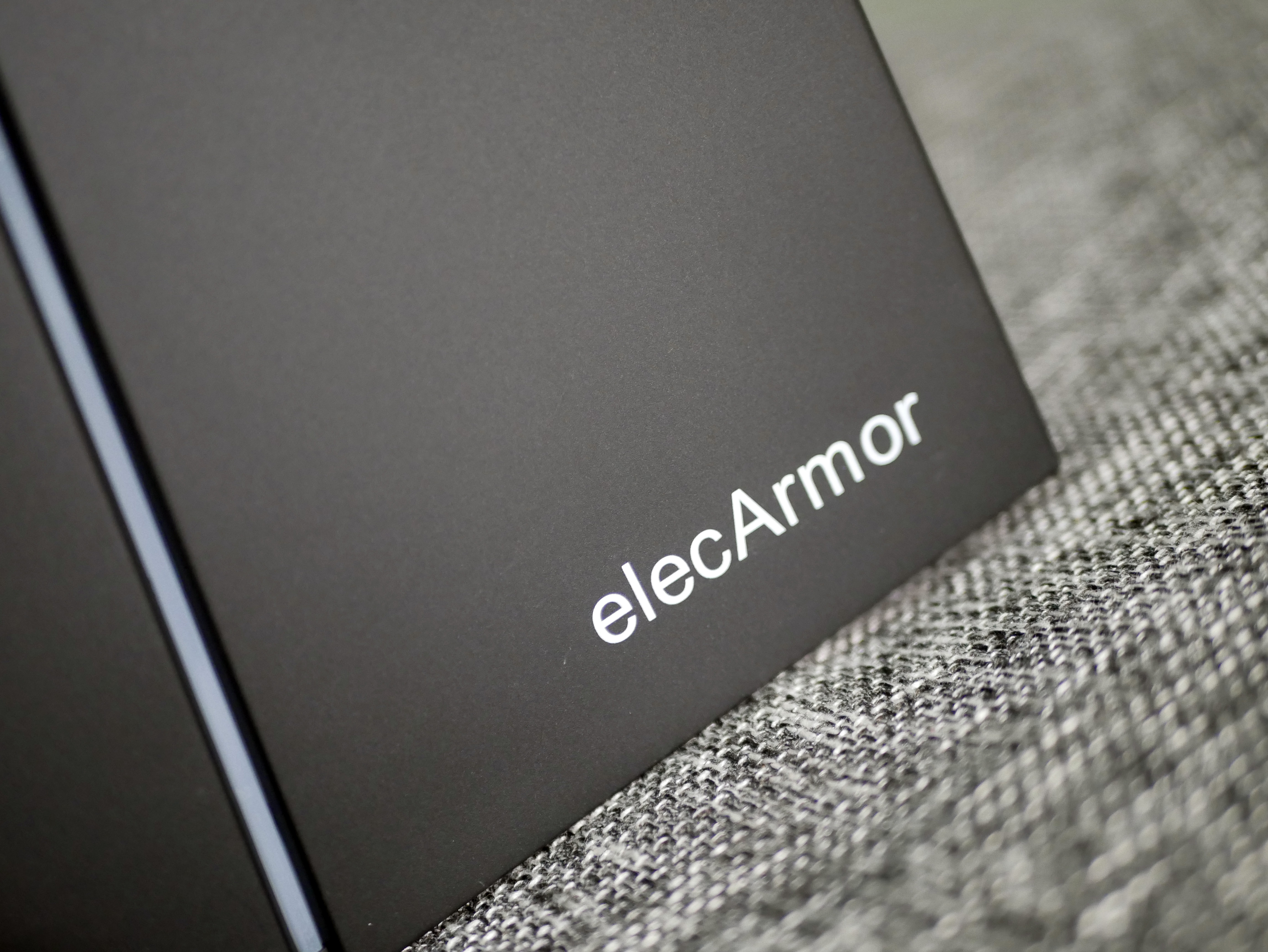 RGB机箱怎么玩？电铠DK104、650W超级巨龙S6模组电源体验