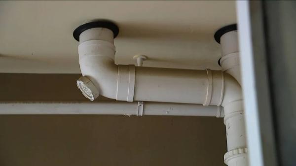 水网改造开了水阀造成房子被淹,因为楼上私自改装水阀致楼下被淹