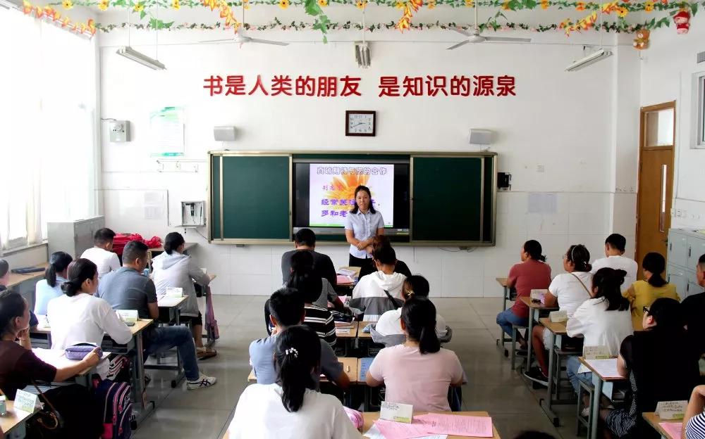 齐都实验学校：砥砺前行写华章异彩纷呈绘锦绣
