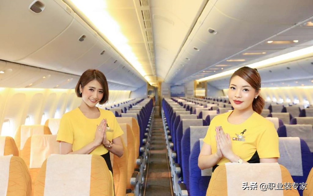 娉板浗鑸┖绌哄鍒舵湇娆惧紡,鏄ュ鑸┖鍒舵湇