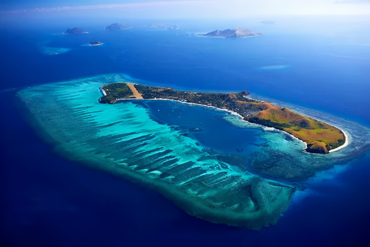 全球最适合蜜月旅行十大海岛,十大海岛度假胜地