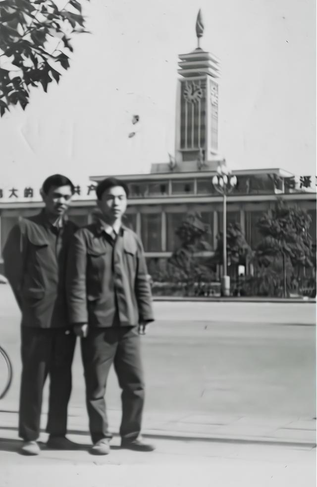 为了211头衔，放弃全国重点大学湘潭大学，读末流211是否可惜？