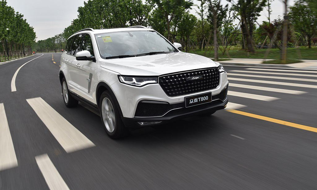 保时捷新款30万左右内饰方向盘,保时捷车的方向盘有几种