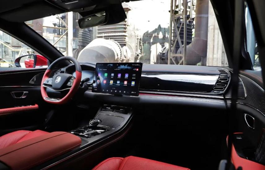 20多万的国产轿车，一年卖出10万台，国货黑粉们服不服？