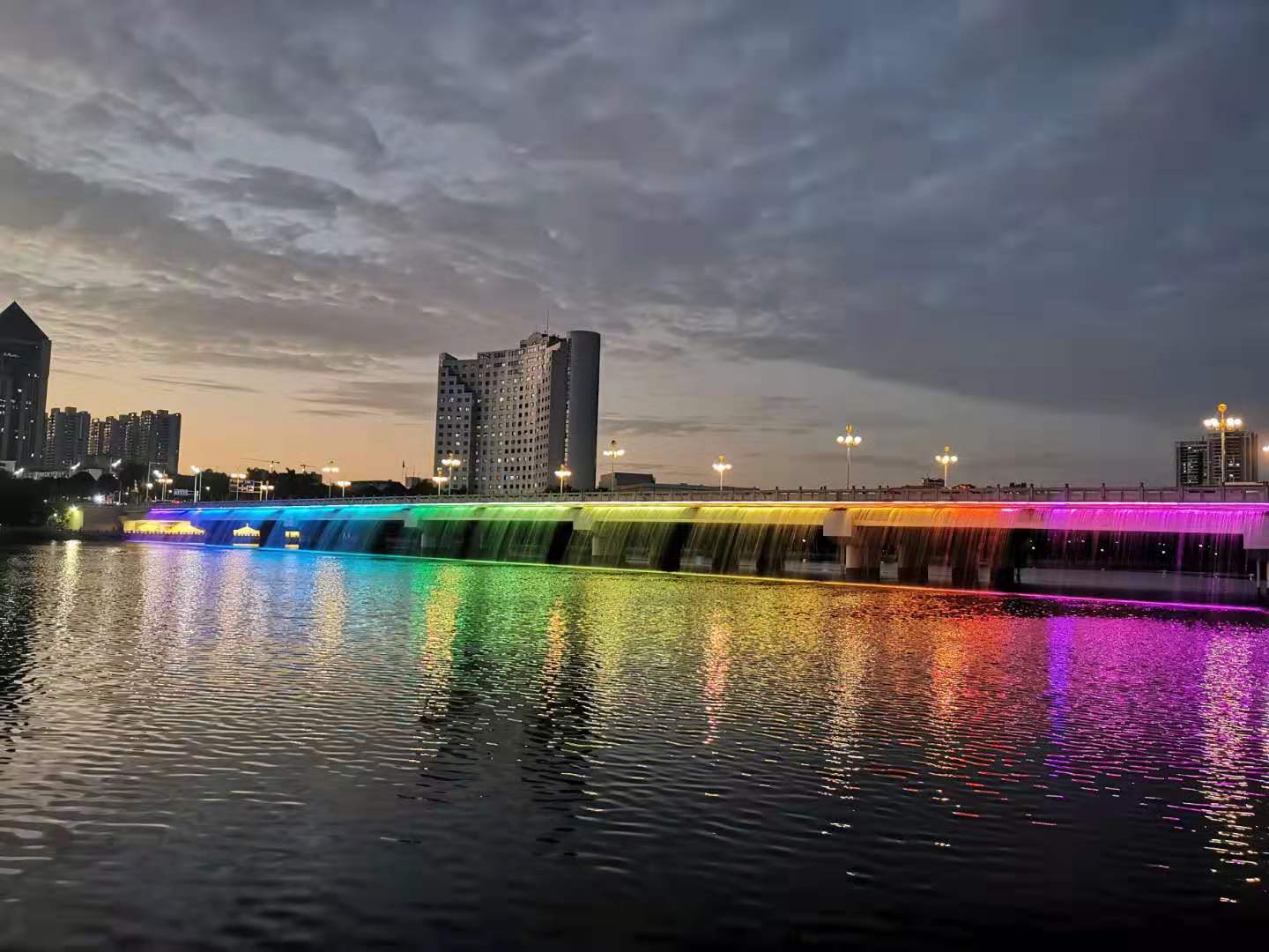 自我接纳的国王的演讲,国王的演讲是如何克服困难的