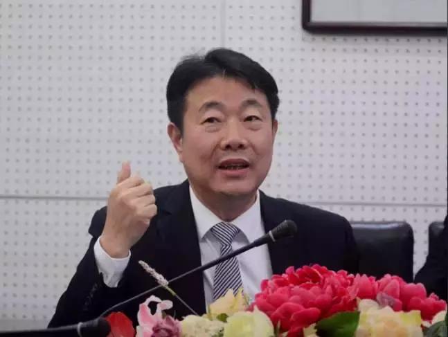 老职工全留用、加10%工资！孔凤春在潮汕“富二代”手上锦上添花