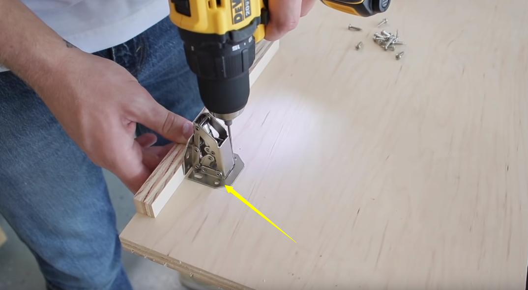 电视柜加隐形柜门一体效果图,悬空电视柜中间不做柜门好看吗