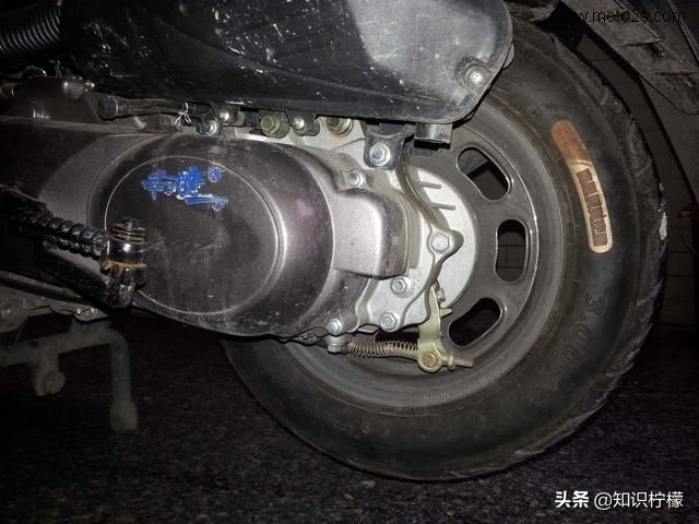 本田踏板摩托车齿轮油更换,踏板摩托车齿轮油多久更换一次