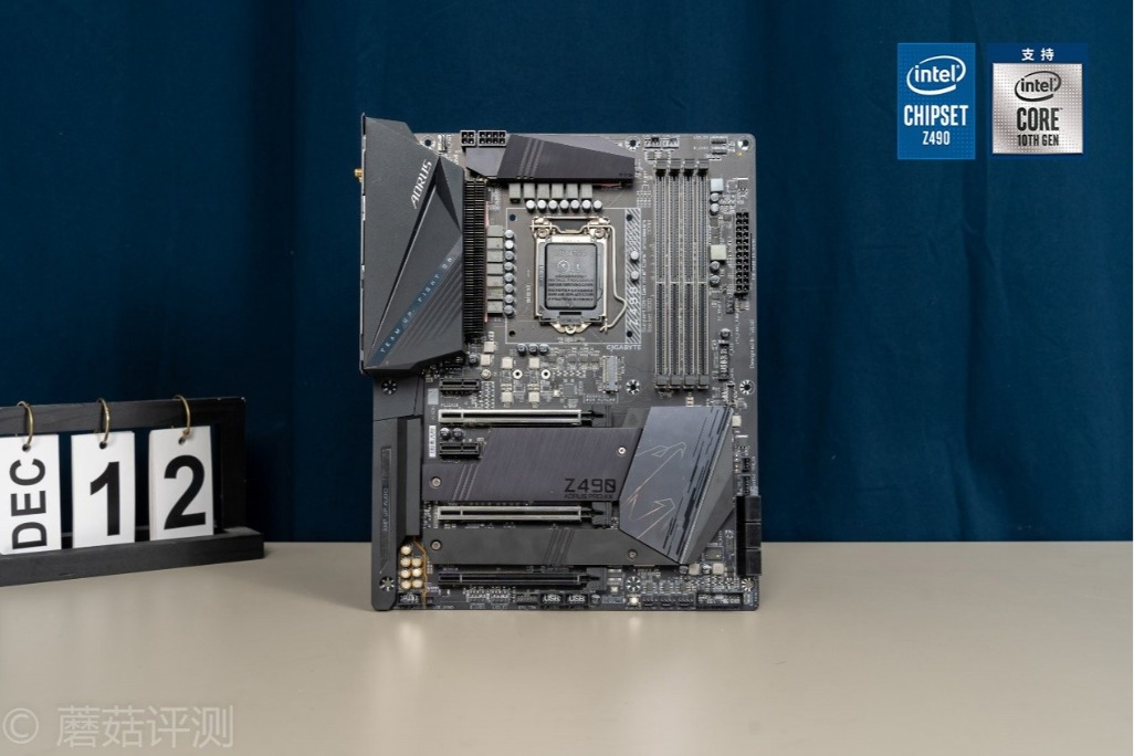 技嘉z490aorusproax主板多大,技嘉z490aorusproax是超级雕吗