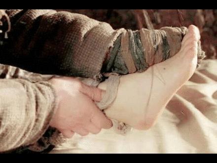 脚胖穿鞋两边鼓不好看,脚肥脚宽让鞋子变形怎么恢复原状