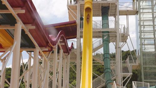 水上乐园超级大喇叭体验,挑战十大世界上最大的水上乐园