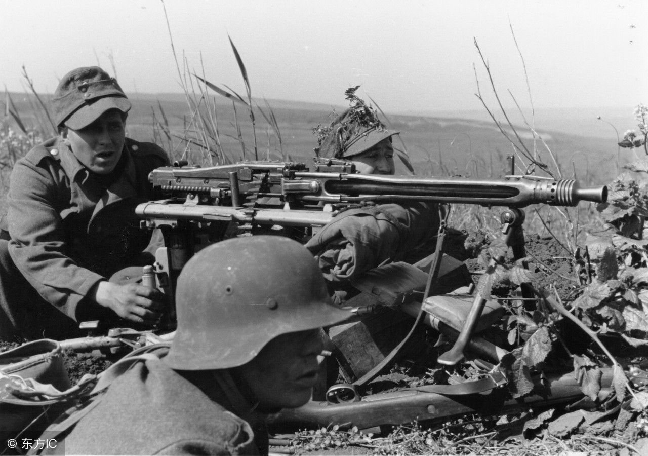 mg42通用机枪codm,mg42撕布机枪图片