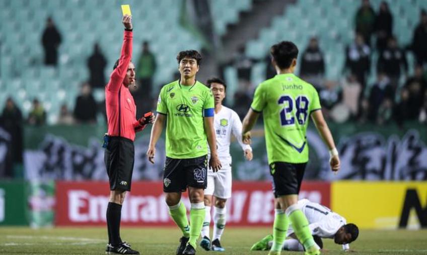 全北玩起少林足球!凶狠犯规打乱国安这犯规数据看呆