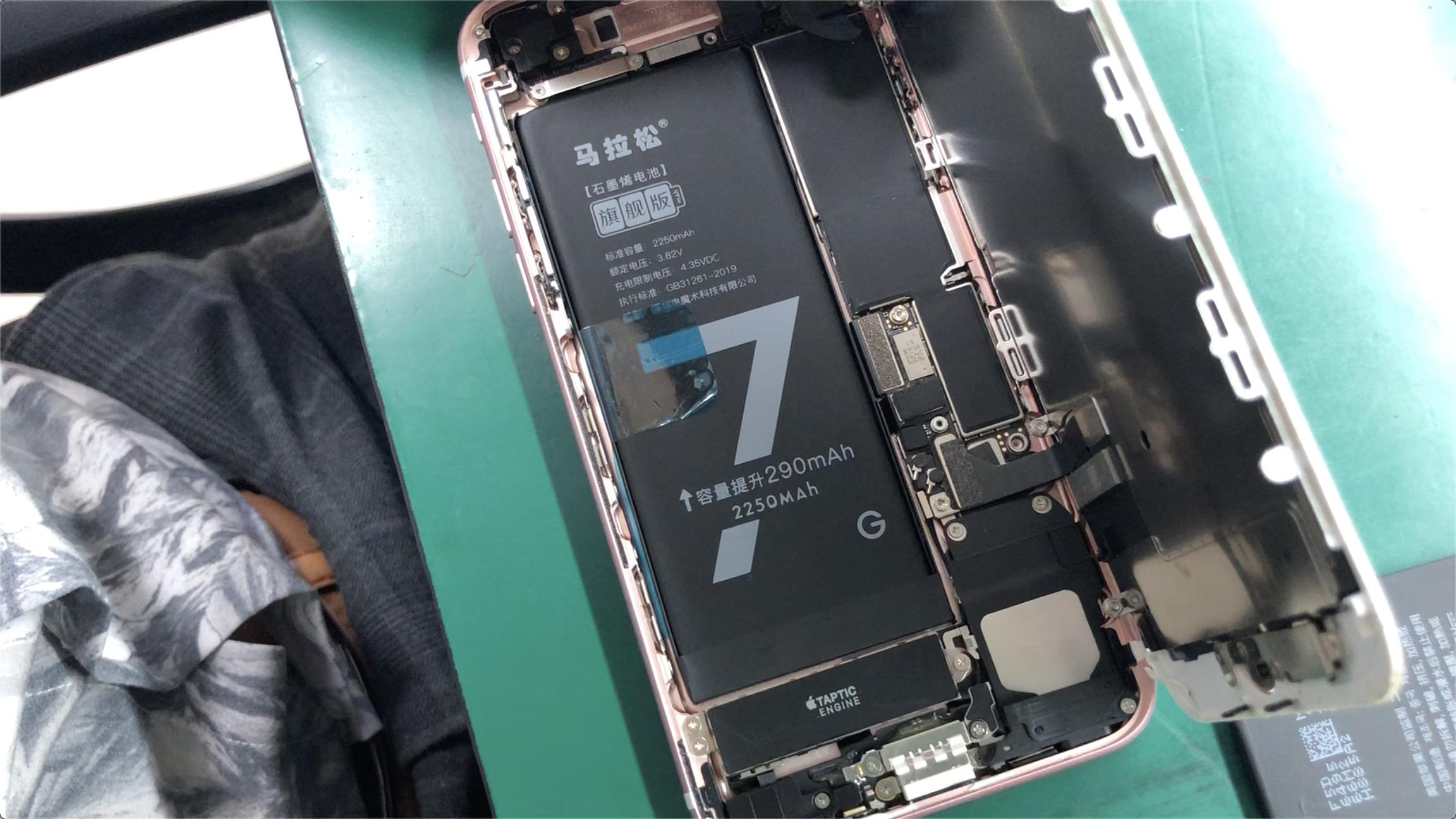 iphone7第三方电池可升级吗,用两年了的iphone7该不该换电池