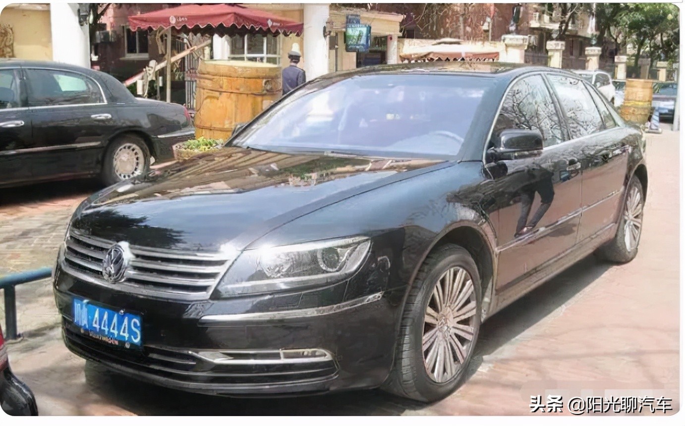 大众辉腾上街惊呆众人,100万的大众辉腾