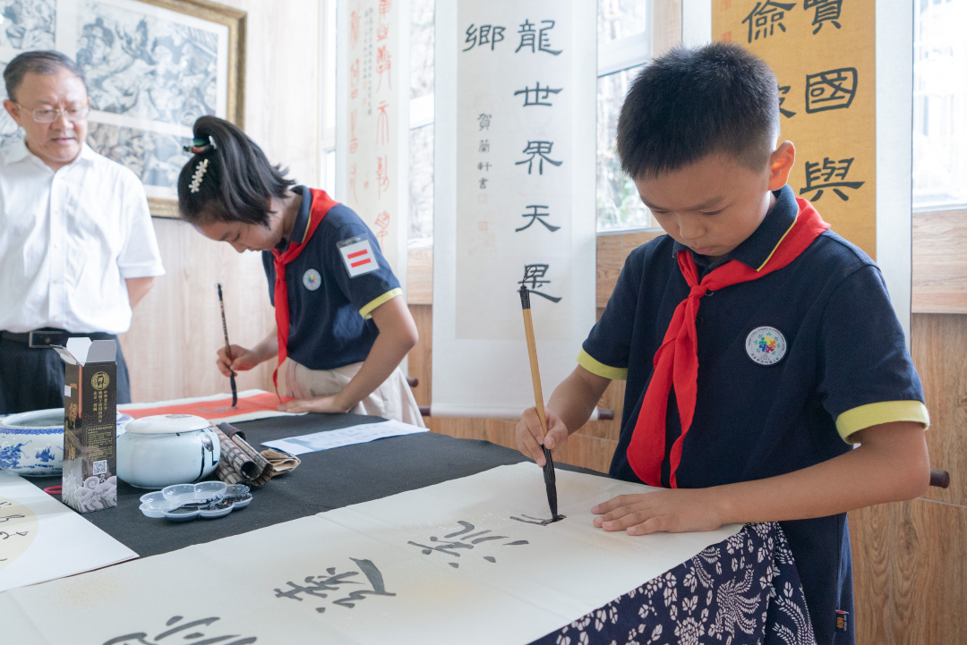 办好家门口的优质学校,办老百姓满意的家门口好学校