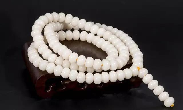 鸡爪骨文玩市场价格,最靠谱的文玩价格参考表赶紧收藏