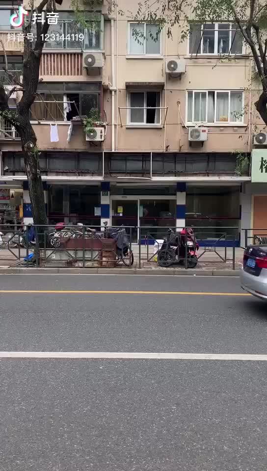 便利店一年挣多少钱值得干 (便利店一般一年能挣多少钱)