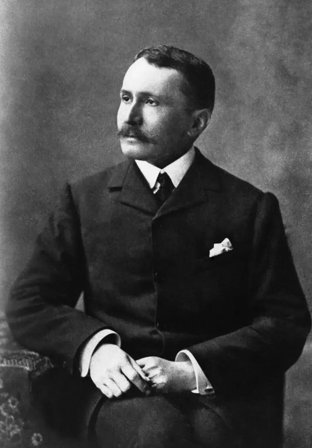 比斯坦因更残酷的*物文**盗贼——华尔纳