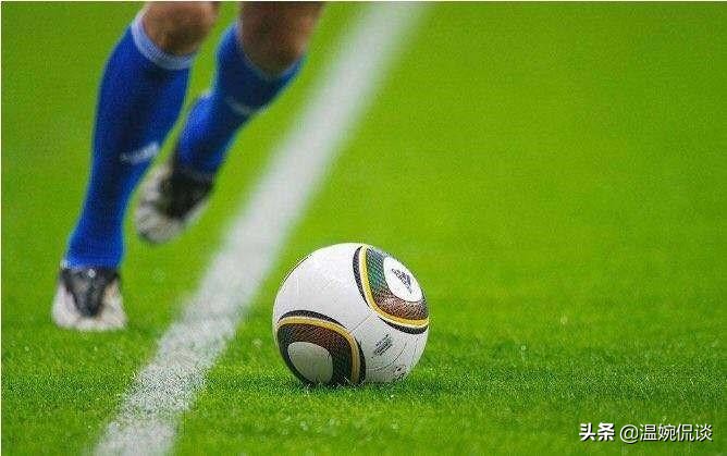 球场上的铁血战士,足球场上铁血男儿也有柔情的一面