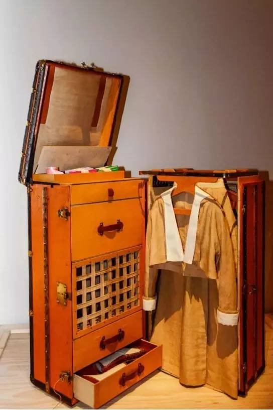 lv老板成全球首富和lisa有关吗,lv老板成全球新首富