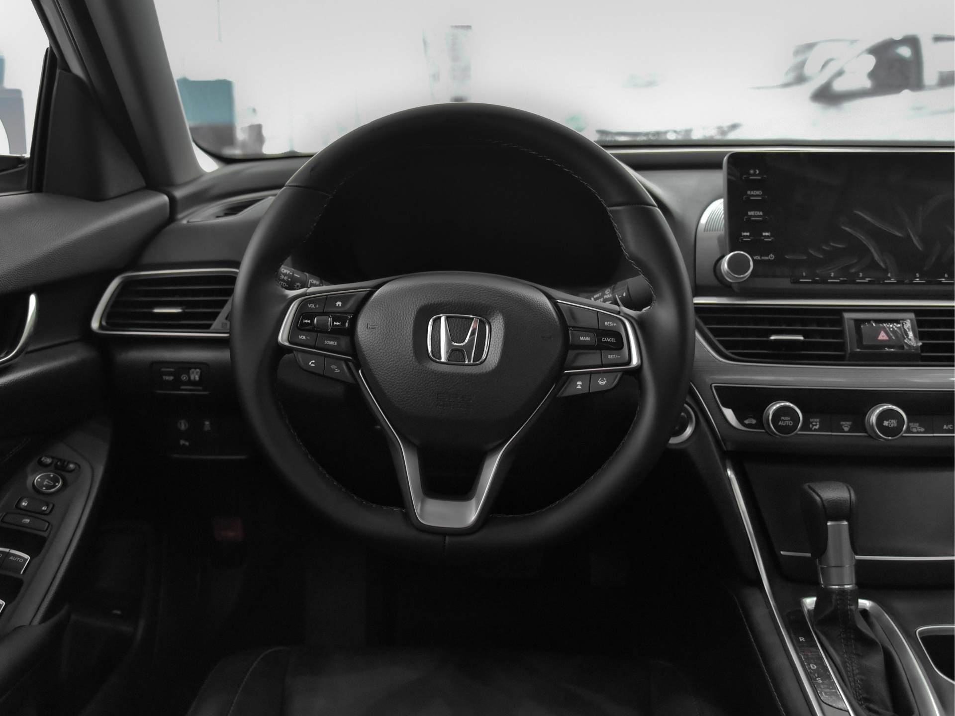 6l油耗跑一百公里,6l油耗的轿车