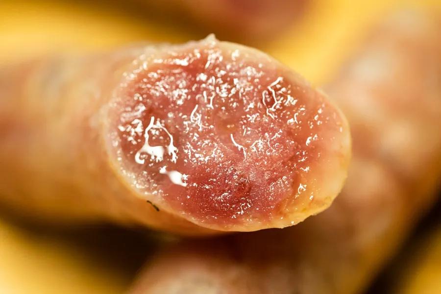 在李佳琪直播间买零食，是个划算的选择吗？