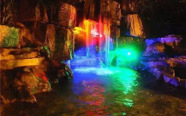 4A英德奇洞温泉小镇，轰趴汤山别院4房温泉别墅！建议收藏