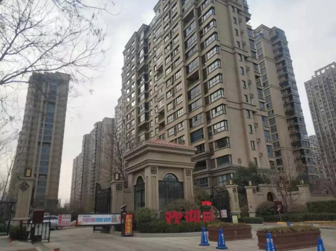 各大房企争相布局商办赛道,开发商抢地成热潮