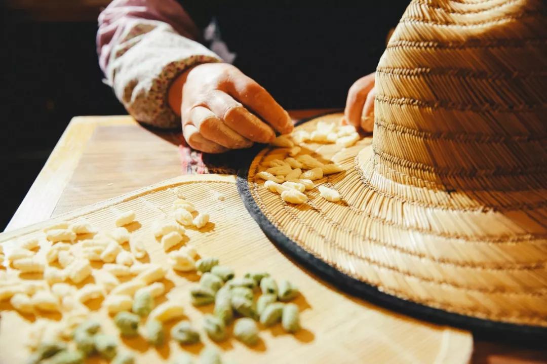 吃为人生第一大事，跟着周刊走近祖国各地的年夜饭吧