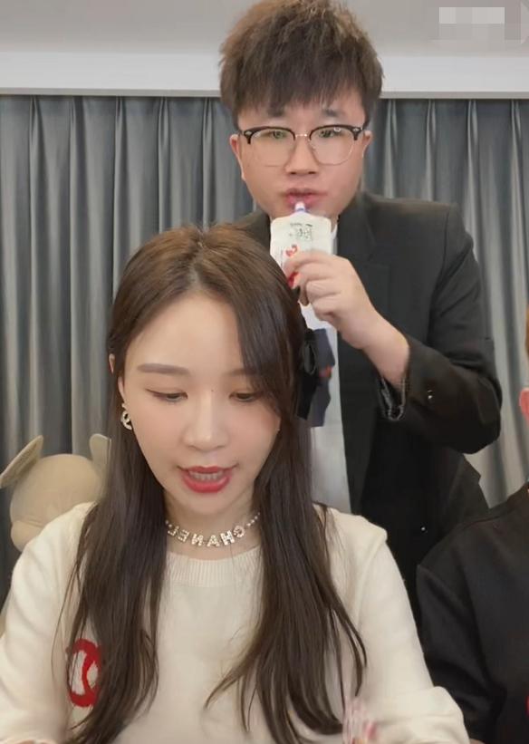 雪梨直播间现在状况,雪梨直播间出什么事了