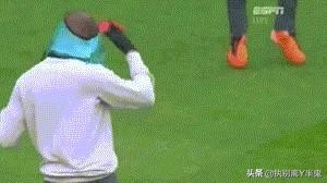 巴洛特利搞笑新闻事件,巴洛特利足球搞笑视频