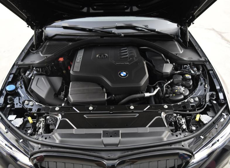 宝马3系330lim运动曜夜版介绍,宝马3系330i运动曜夜套装