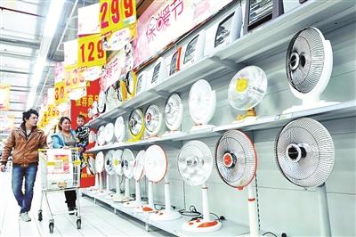 去了超市啥都想买,去超市买东西总是喜欢拿后面的