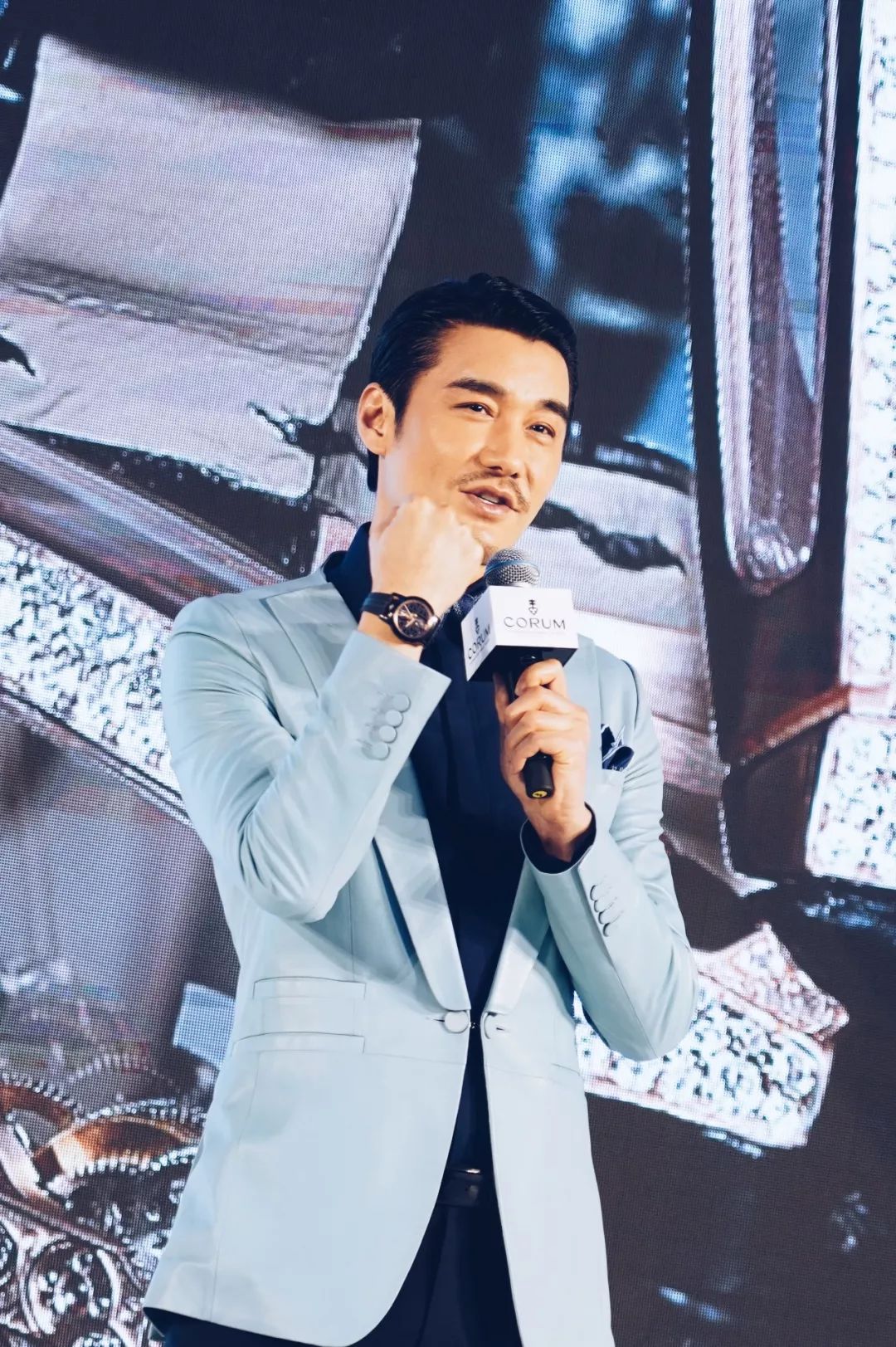 不止是表圈“造桥”大师！带你领略不一样的昆仑表最新款腕表