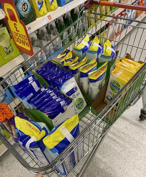 「最英国」帮中国小伙伴在英国义务抢购超市精品啦