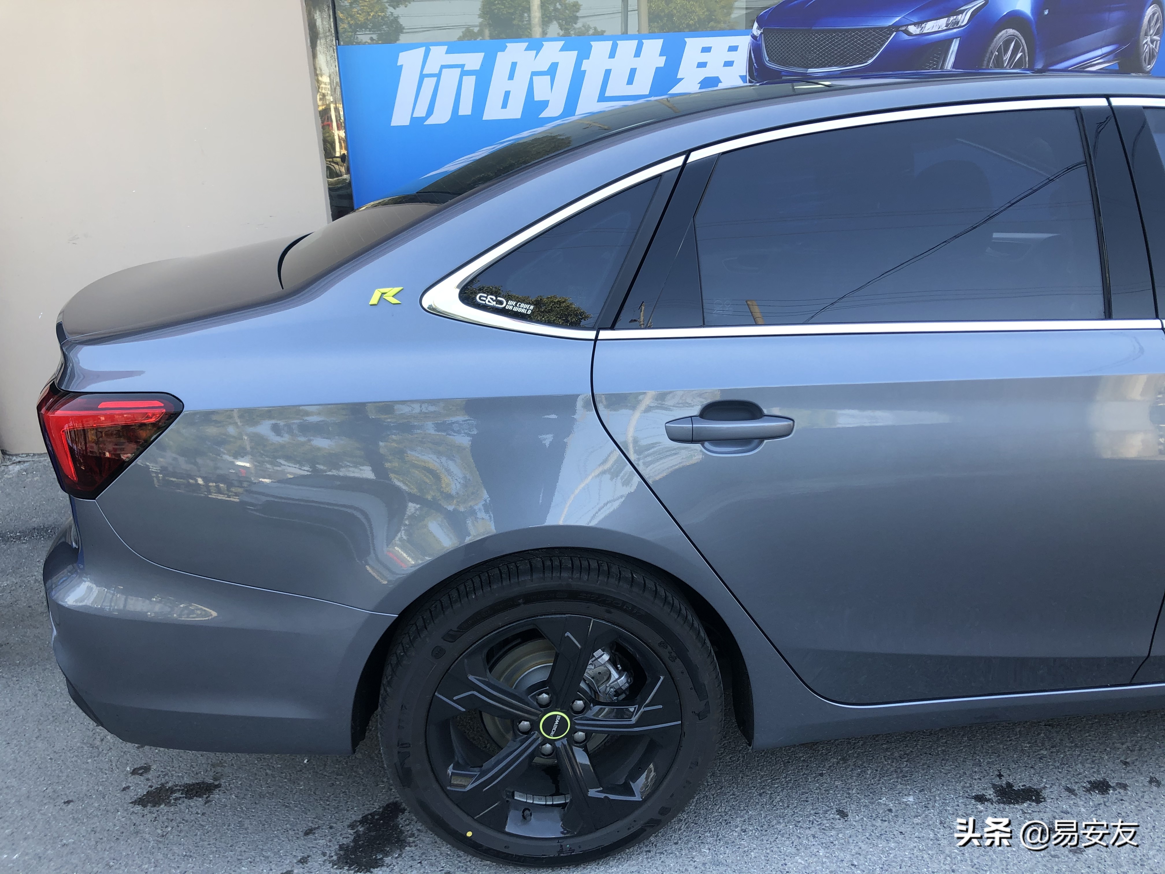 纳米陶瓷膜汽车贴膜,纳米陶瓷膜汽车贴膜有气泡