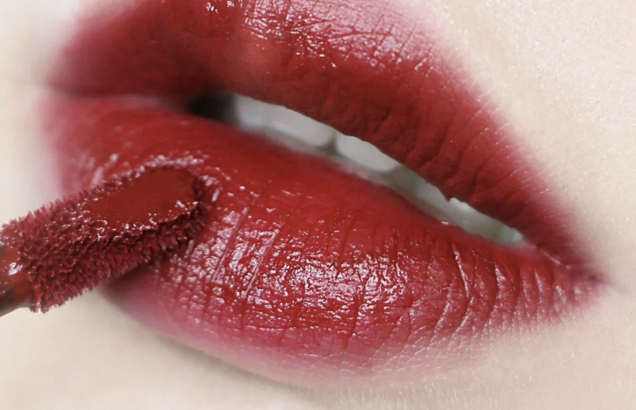 肤色黑适合什么口红纪梵希红丝绒,黄皮二白口红阿玛尼214