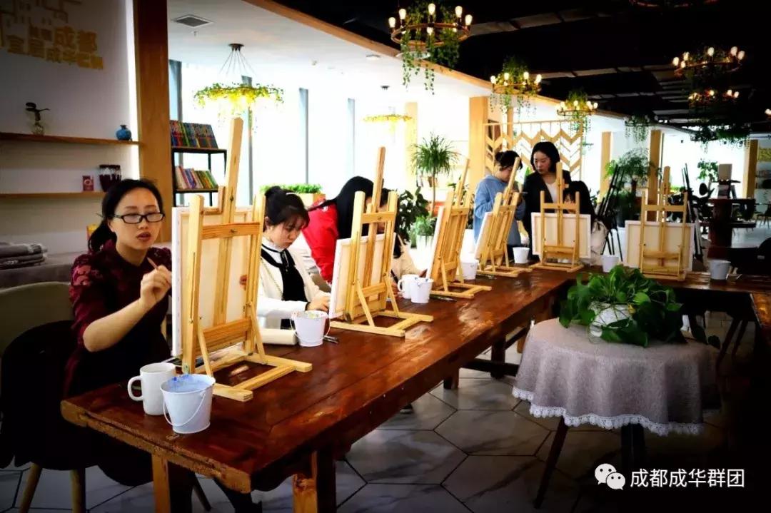 追梦新时代圆形主题绘画,追梦新时代主题绘画四年级彩铅