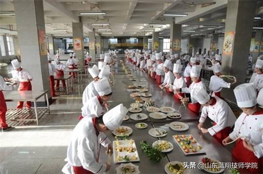 山东哪些技校有烹饪专业,蓝翔技校有烹饪专业没