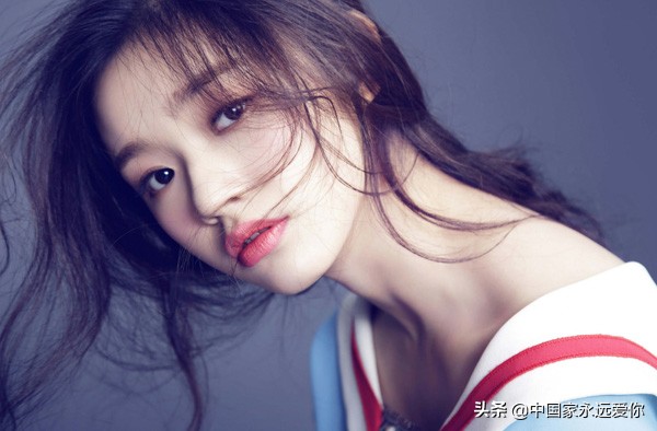 林允美貌有上进心,林允保持棱角做自己