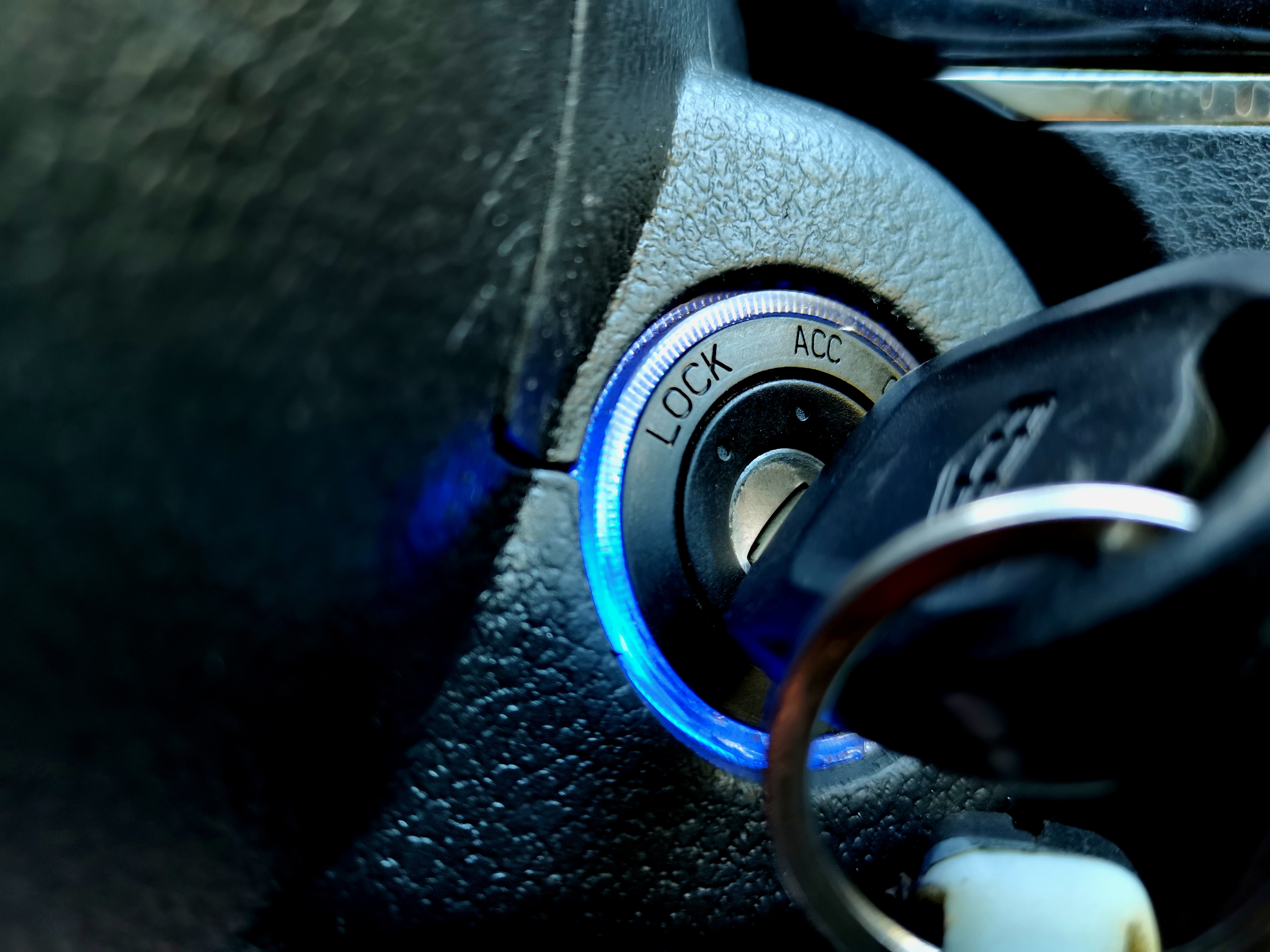 吉利帝豪ec7发动机舱图解,吉利帝豪ec7是正时皮带吗