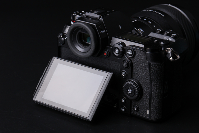 松下全画幅s1r,松下全幅无反s1r拆解