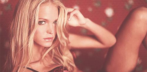 比炫富更炫富的词,比炫富更厉害的是什么