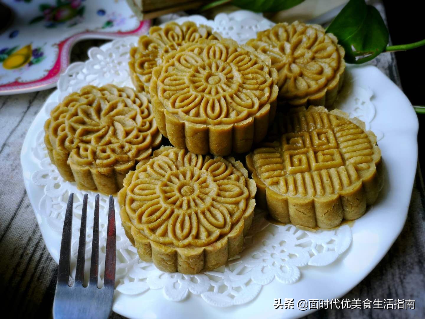 绿豆糕的家常做法不加黄油不脱皮,做不去皮的绿豆糕最简单的做法