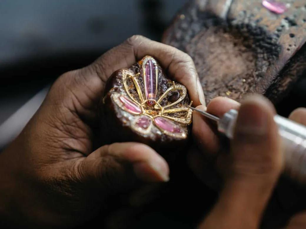 看直播解锁才艺,看直播开宝箱打卡挣金币