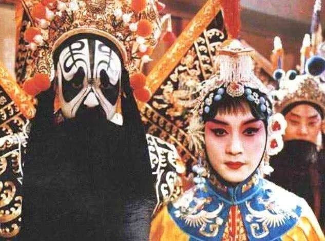 霸王别姬电影悲剧美学,电影《霸王别姬》影评