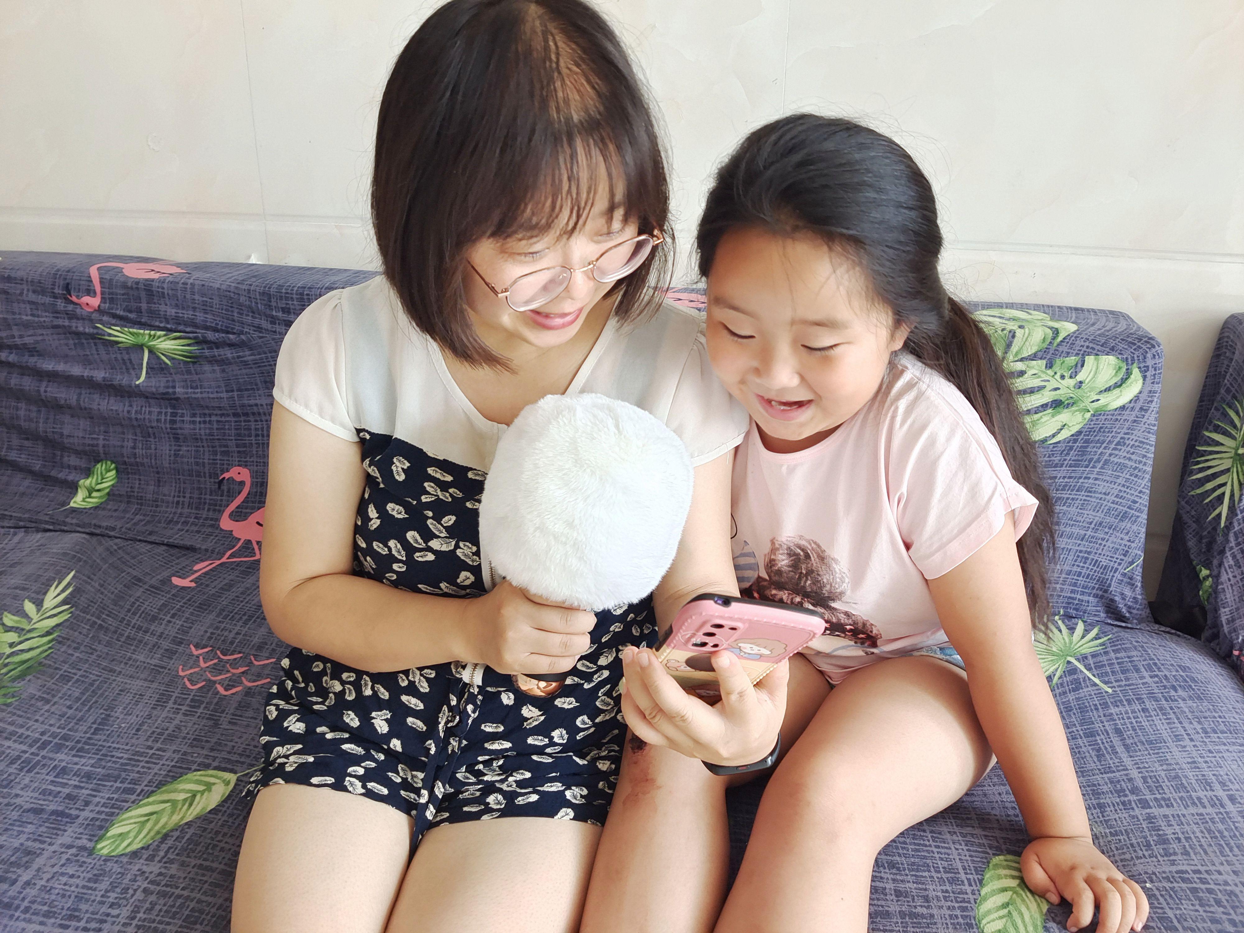 刷抖音追剧?给孩子一个更好的亲子时光吧,唱吧麦克风G3体验