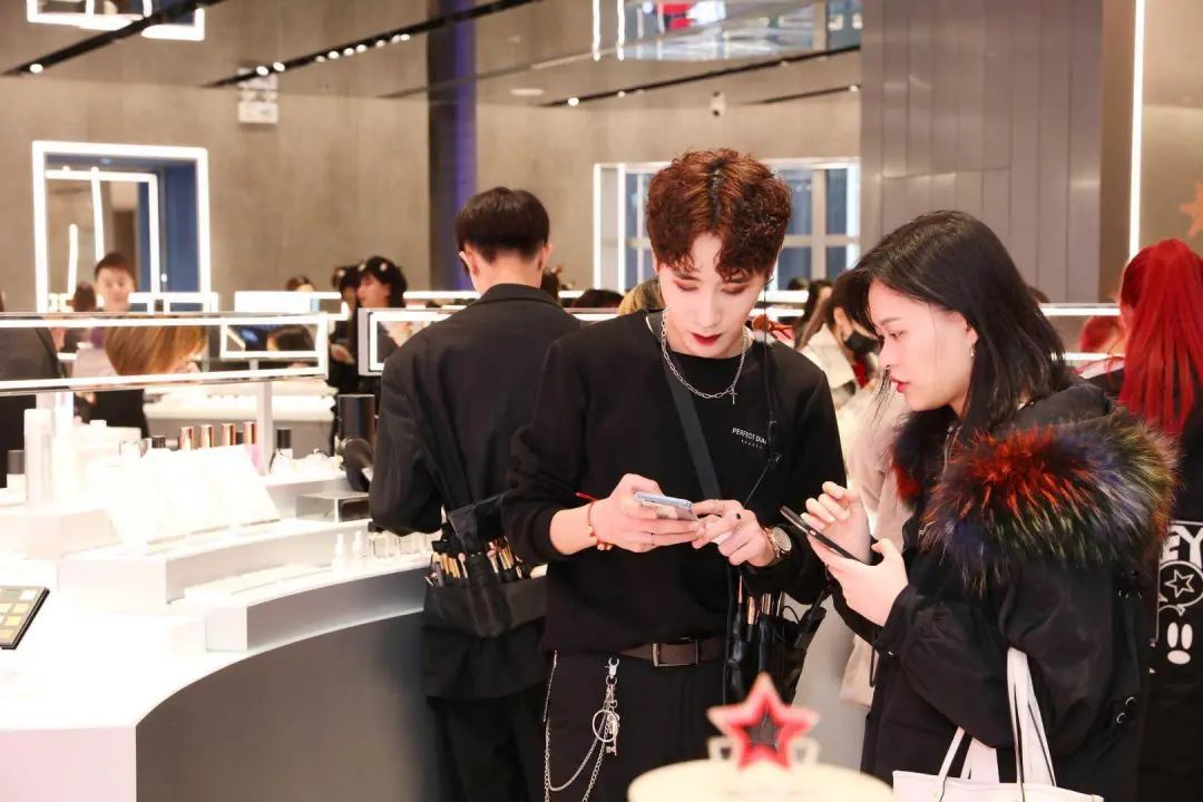 完美日记拟ipo:估值至少20亿美元,完美日记完成新一轮融资ipo或临近