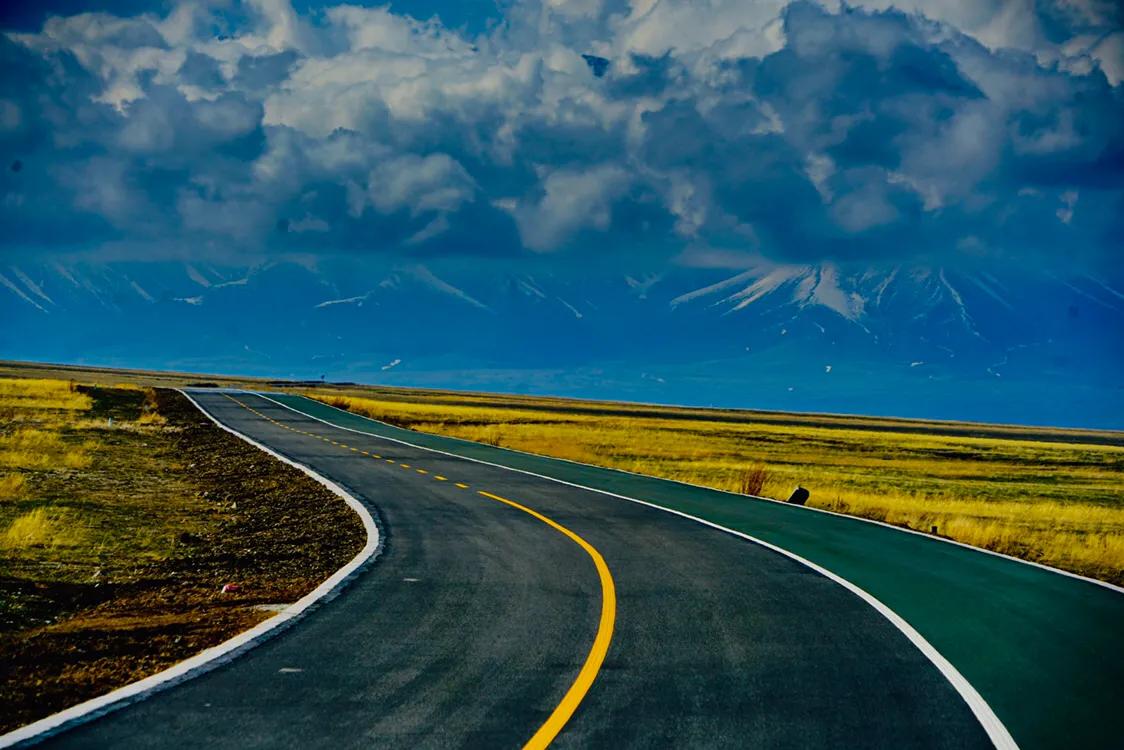 占中国六分之一地盘的*疆新**,12个5A景区N个世界遗产你走过多少?